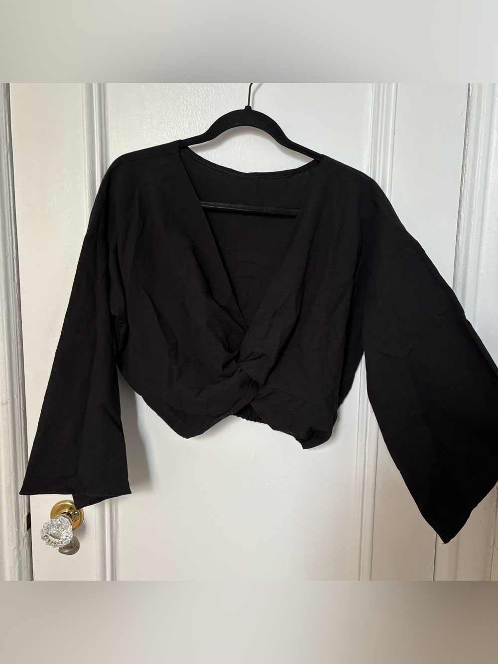 Black Twist-Front V-Neck Crop Top - Women